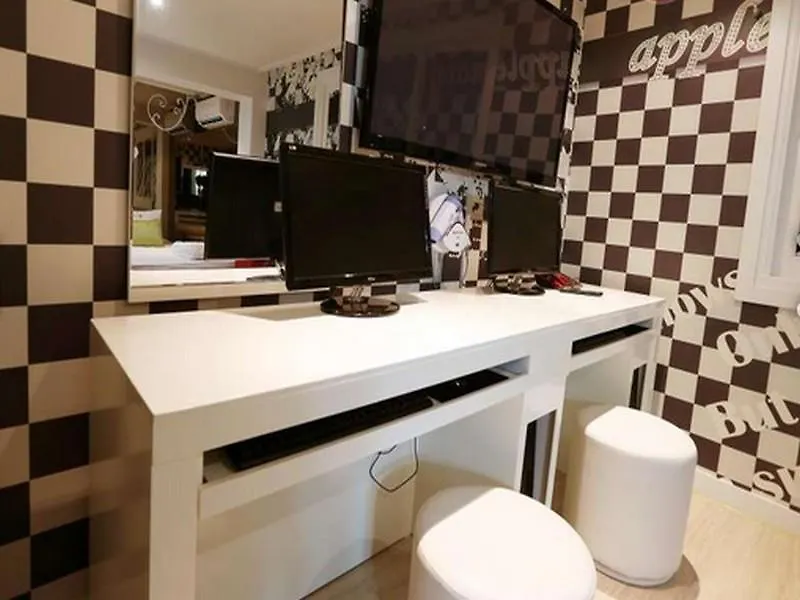 Apple Motel Busan
