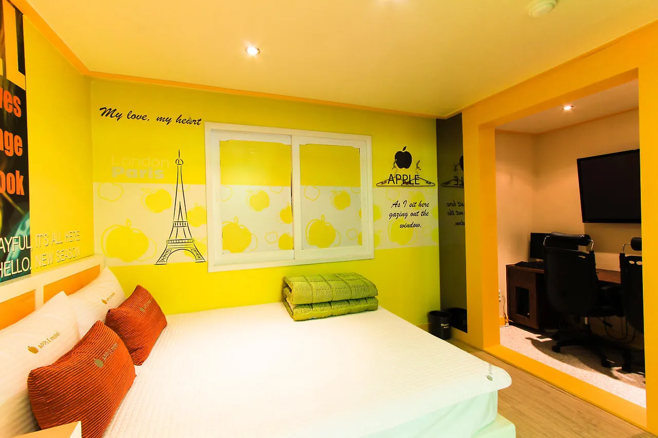 Apple Motel Busan
